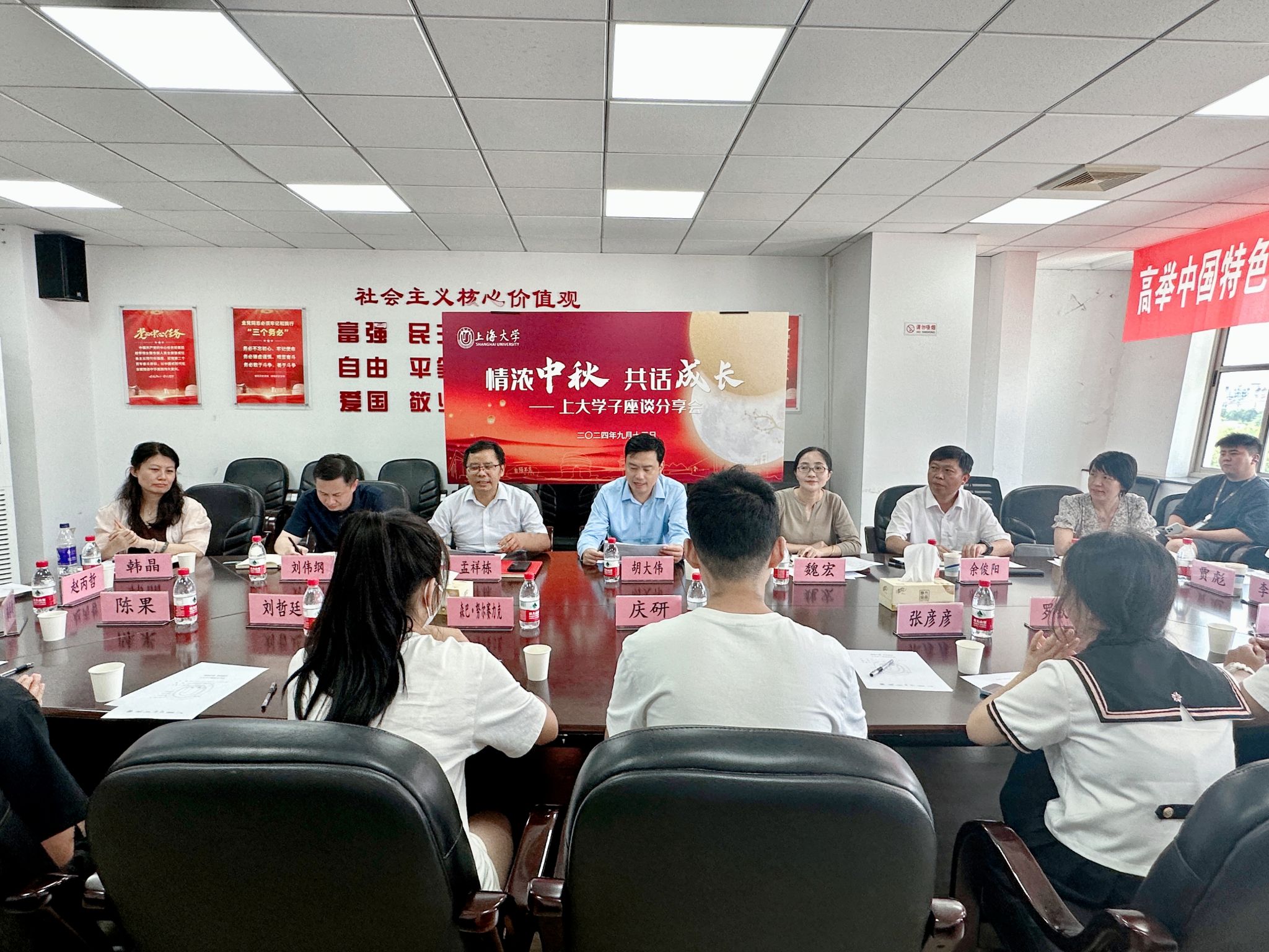 7e807b182c959aa98a8e624598f1981.jpg 7e807b182c959aa98a8e624598f1981.jpg